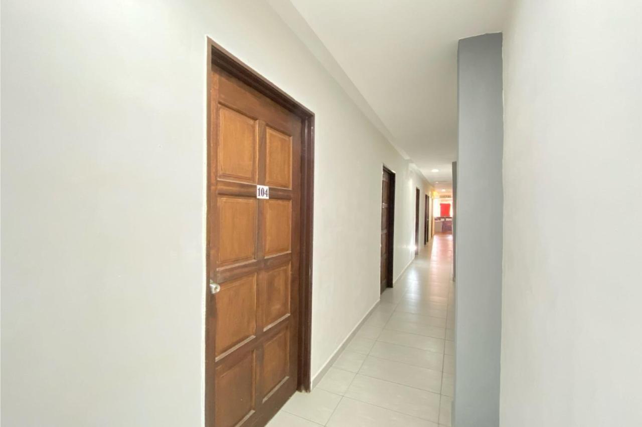 Hotel Spot On 90283 Twenty Seven Muntri Tanjung Bungah  Exterior foto